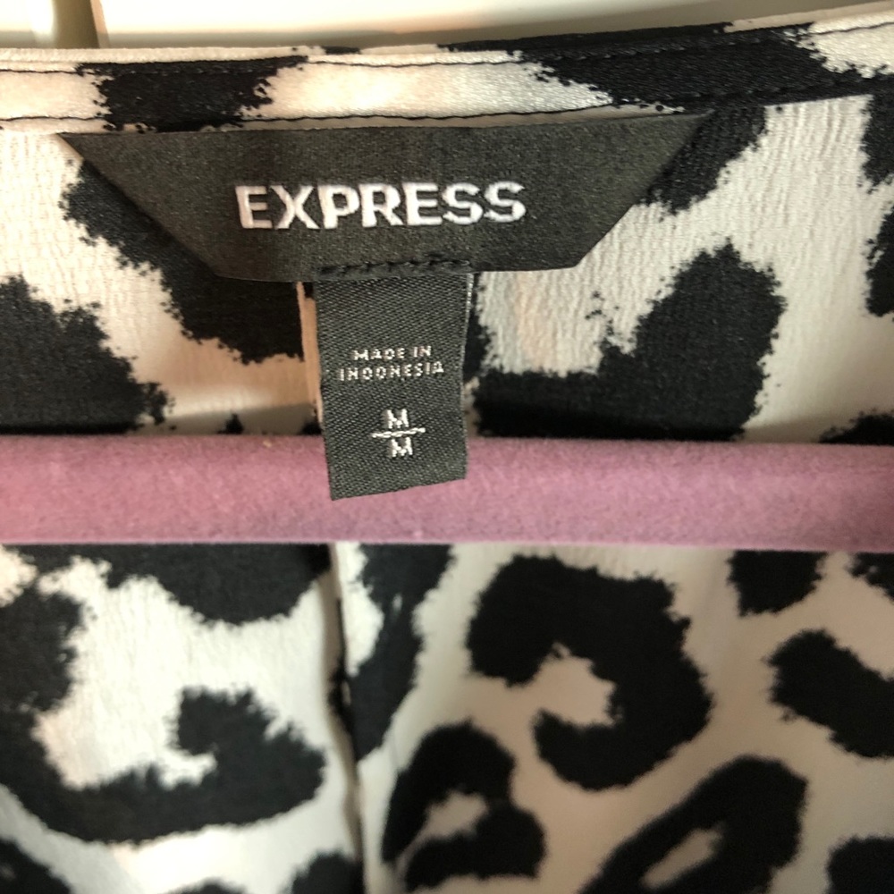 EXPRESS TOP - Picture 3 of 4